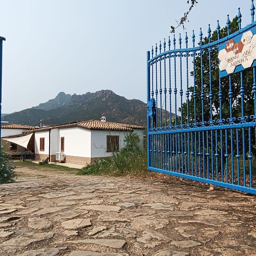 Domu Abi Manna Villa Tertenia Ngoại thất bức ảnh