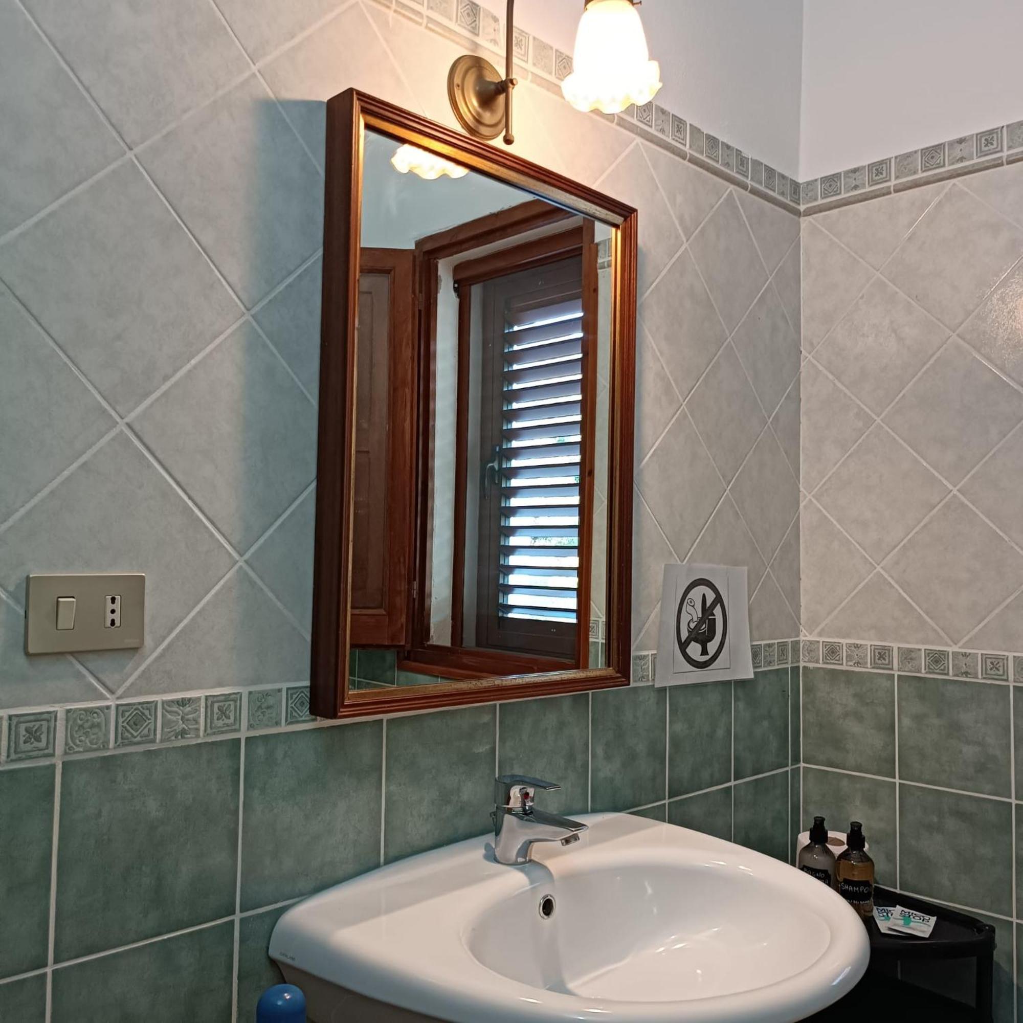 Domu Abi Manna Villa Tertenia Ngoại thất bức ảnh